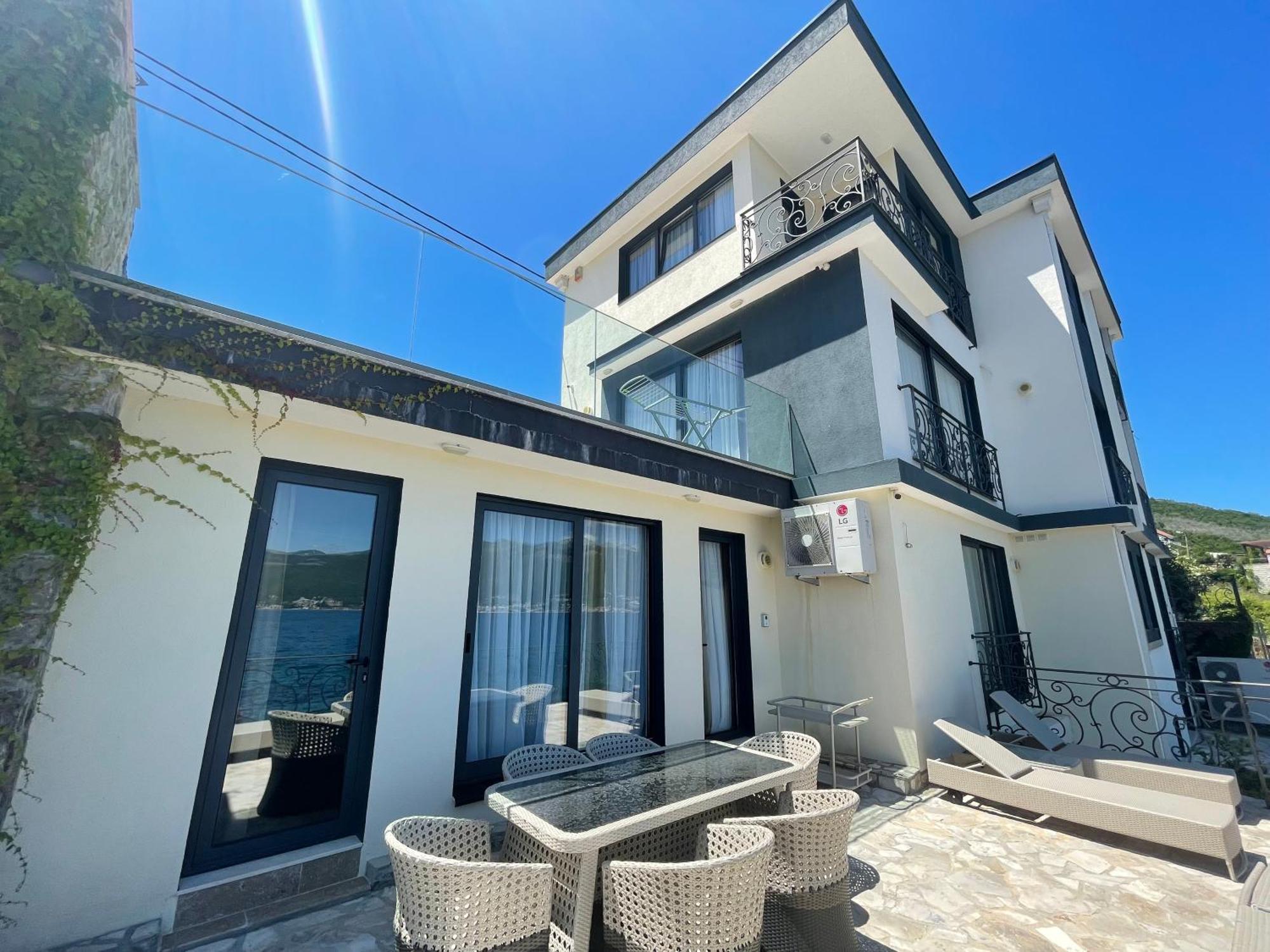 Beachfront Villa Pearl Of Adria Krasići Εξωτερικό φωτογραφία
